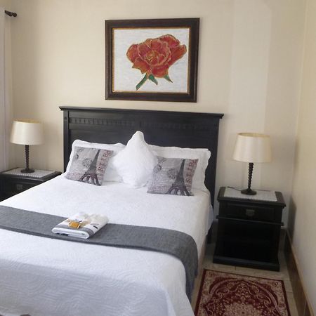 Bon A Vie Self-Catering And B&B Gonubie Full Solar Power, No Load Shedding! Exterior photo